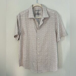 Perry Ellis Motion Slim Fit Button Down Short Sleeved Taupe and White Shirt